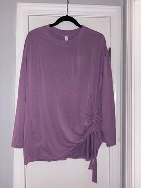 Lululemon Women’s Long Sleeve Ruched Side Top
